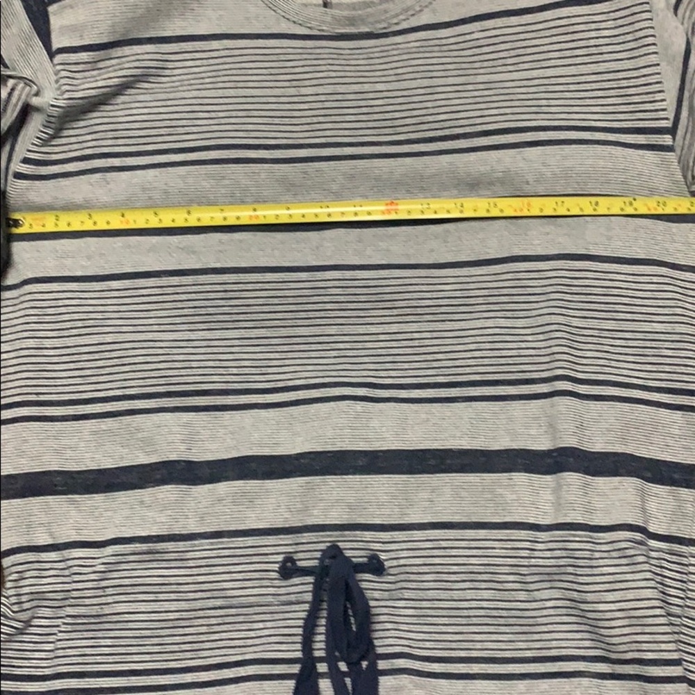 Dress - Picture 7 of 7